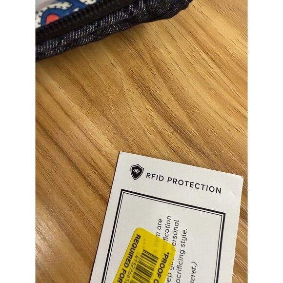 Vera Bradley Iconic RFID Crossbody Wallet - Denim Navy w/Heart Embroidery NWT - Picture 5 of 8